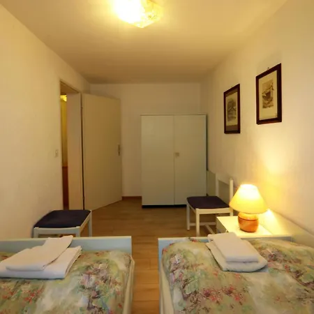 Appartamento Amici Appartement-fewo 4-bettwohnung Nr- 4 By Interhome Saas-Fee
